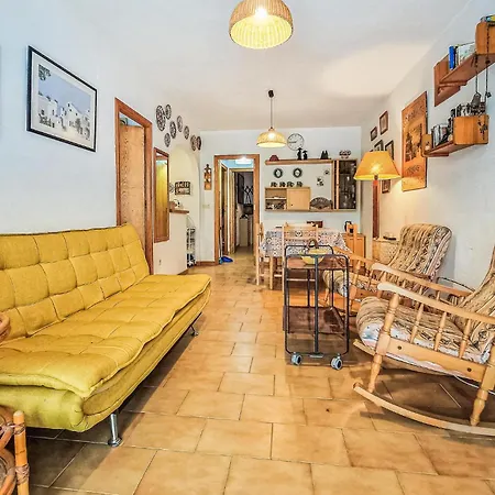 Awesome In With Kitchen * تورّيفيِخا