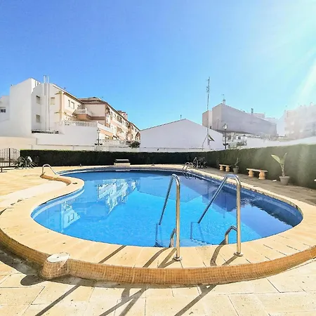 Awesome In With Kitchen Holiday home