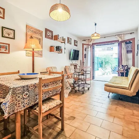 Awesome In With Kitchen بيت للعطل *
